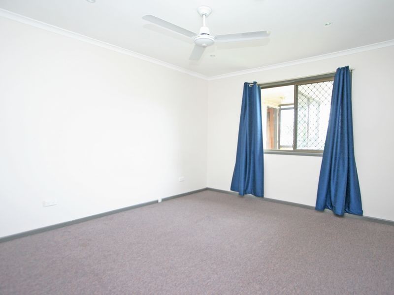 44 Robertson Road, Eastern Heights QLD 4305