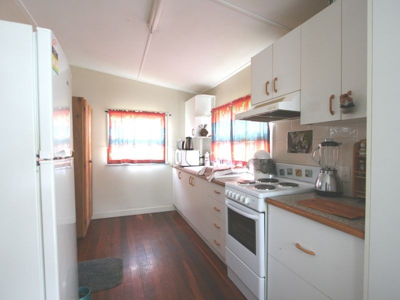 28 Minnis Street, Eastern Heights QLD 4305