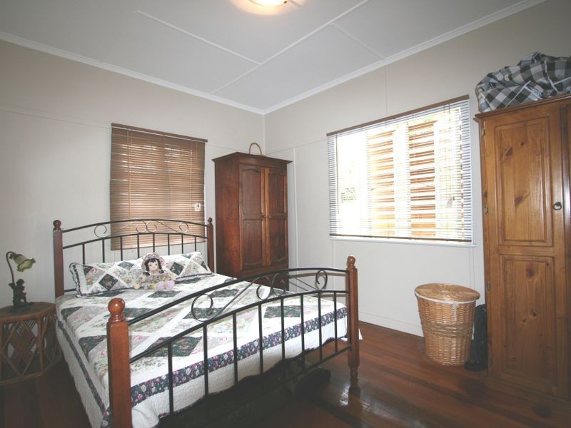 28 Minnis Street, Eastern Heights QLD 4305