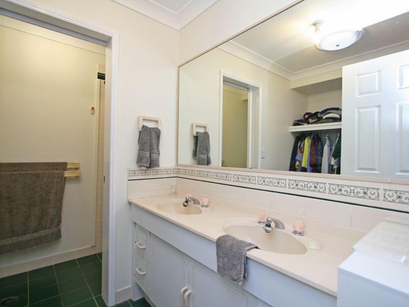 15 Haswell Court, Raceview QLD 4305