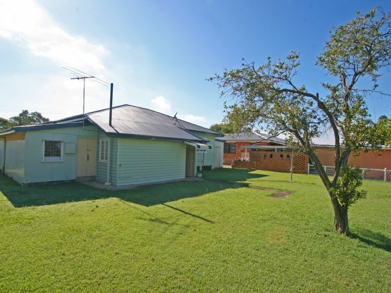 13 Doorey Street, One Mile QLD 4305