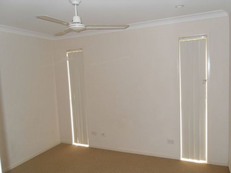 10 Wattle Crescent, Raceview QLD 4305