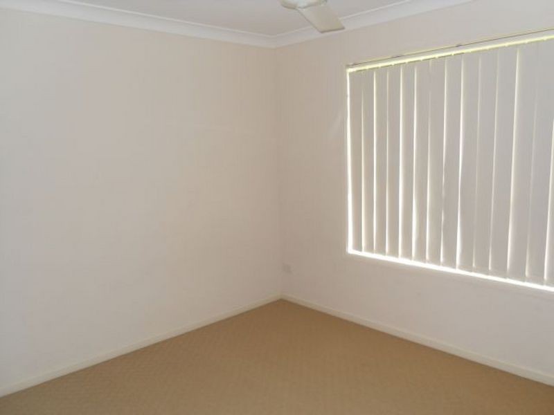 10 Wattle Crescent, Raceview QLD 4305