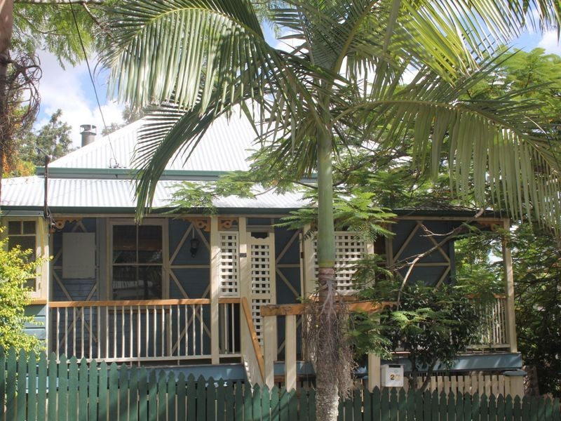27 Clay Street, Ipswich QLD 4305