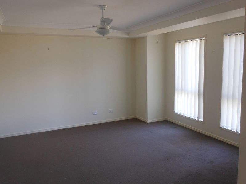 10 Varley Street, Lowood QLD 4311
