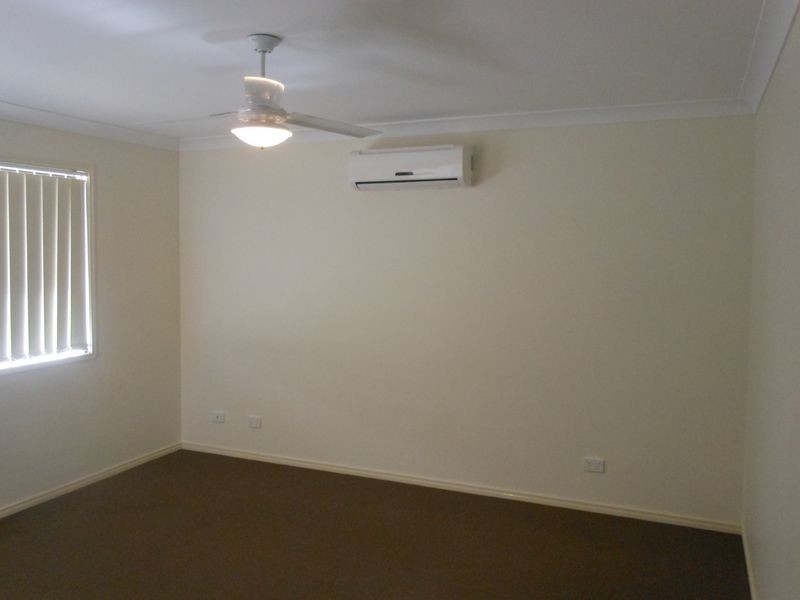 10 Varley Street, Lowood QLD 4311