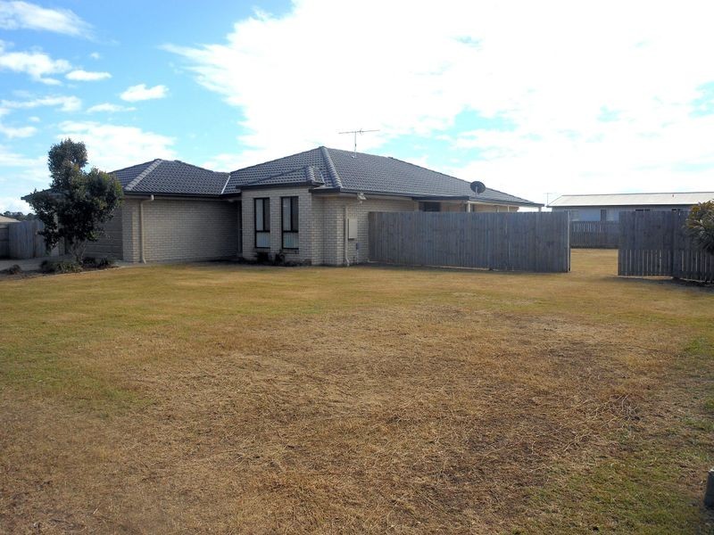 10 Varley Street, Lowood QLD 4311