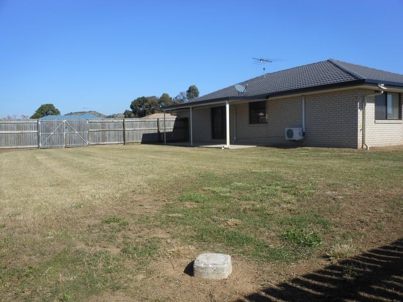 10 Varley Street, Lowood QLD 4311
