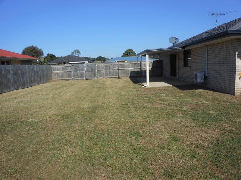 10 Varley Street, Lowood QLD 4311