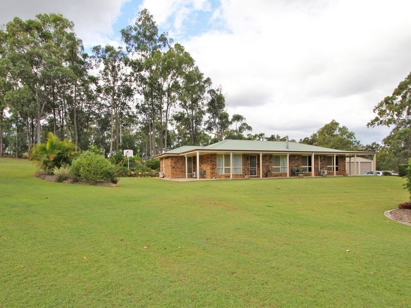 21 Glenross Drive, Pine Mountain QLD 4306