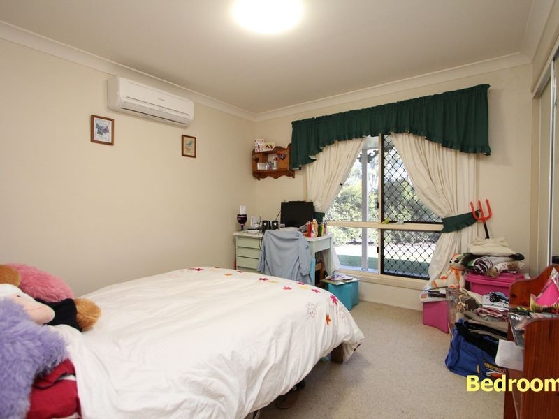 21 Glenross Drive, Pine Mountain QLD 4306
