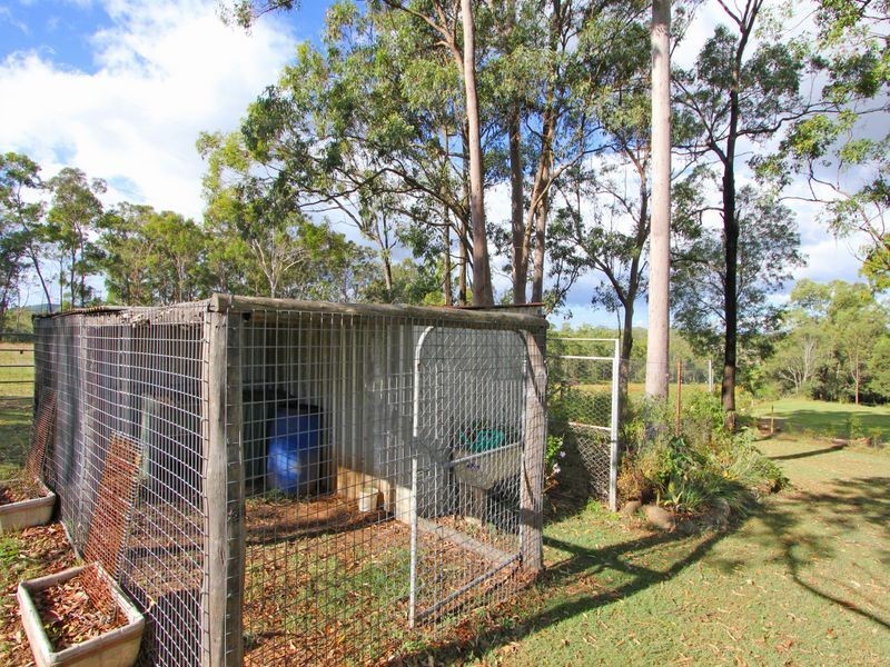 21 Glenross Drive, Pine Mountain QLD 4306