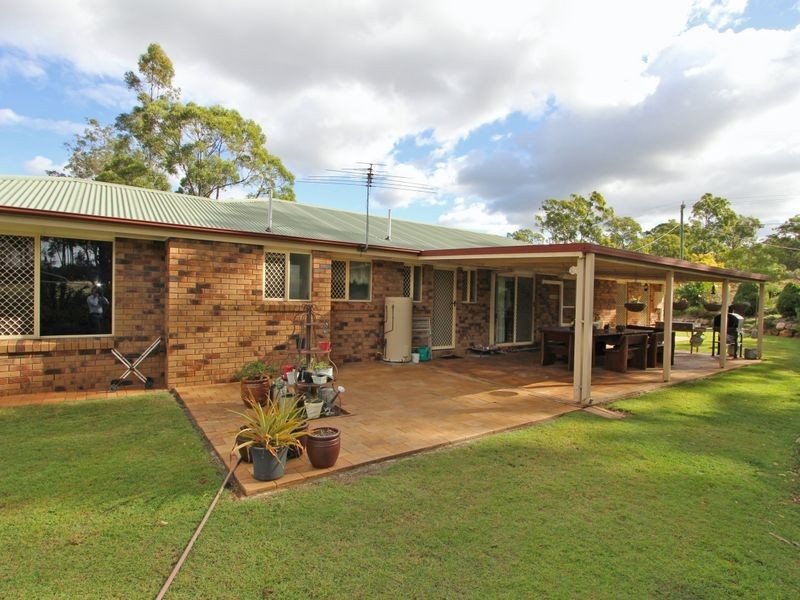 21 Glenross Drive, Pine Mountain QLD 4306