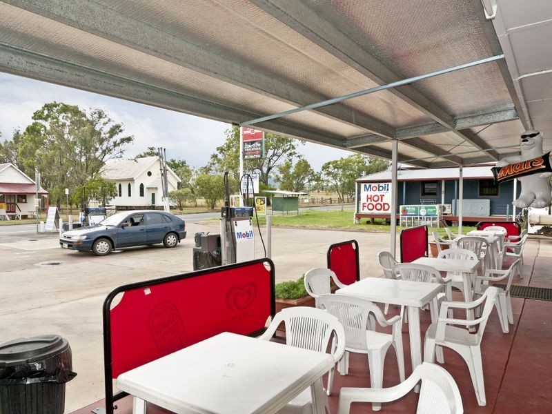 21 Fassifern Street, Peak Crossing QLD 4306