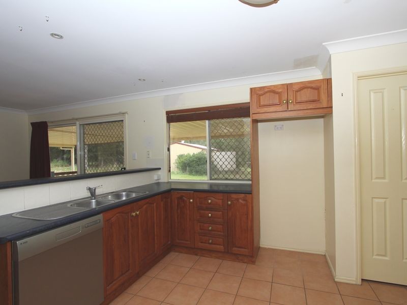 46 Glenross Drive, Pine Mountain QLD 4306