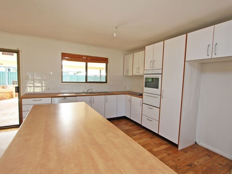 50 College Road, Karana Downs QLD 4306