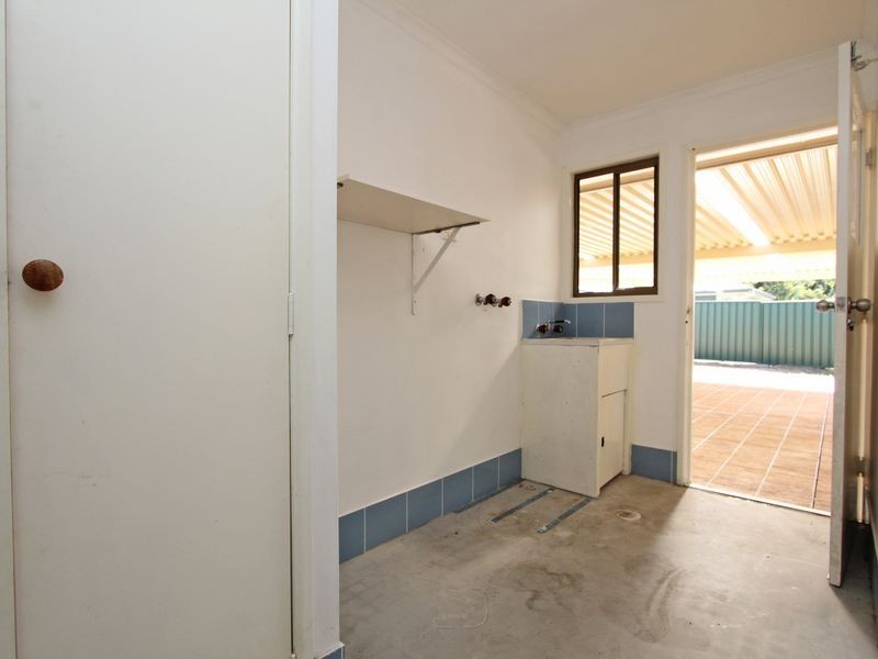 50 College Road, Karana Downs QLD 4306