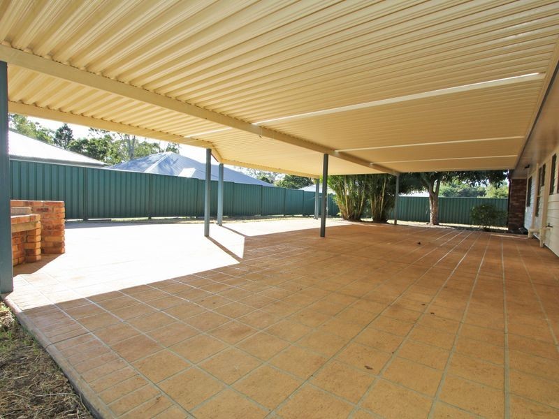 50 College Road, Karana Downs QLD 4306