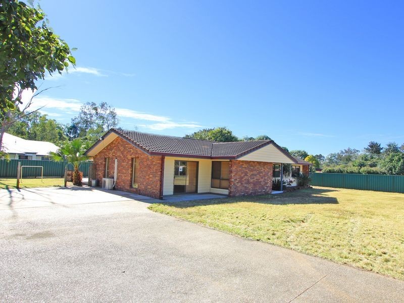 50 College Road, Karana Downs QLD 4306