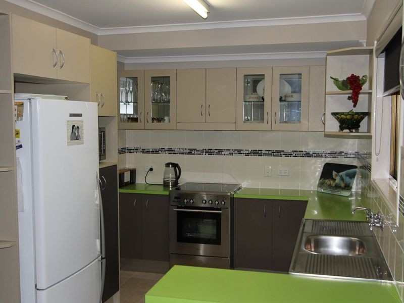 6 Pender Street, North Ipswich QLD 4305