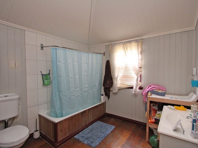 26 Railway Street, Booval QLD 4304