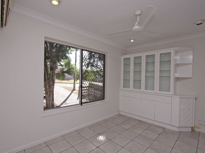 9 Ware Street, North Ipswich QLD 4305