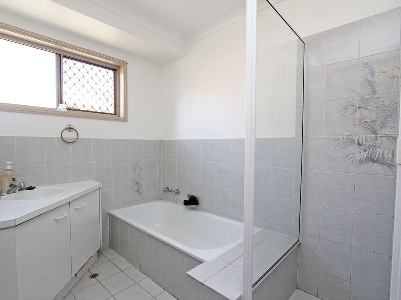 4 Currawong Street, Bundamba QLD 4304