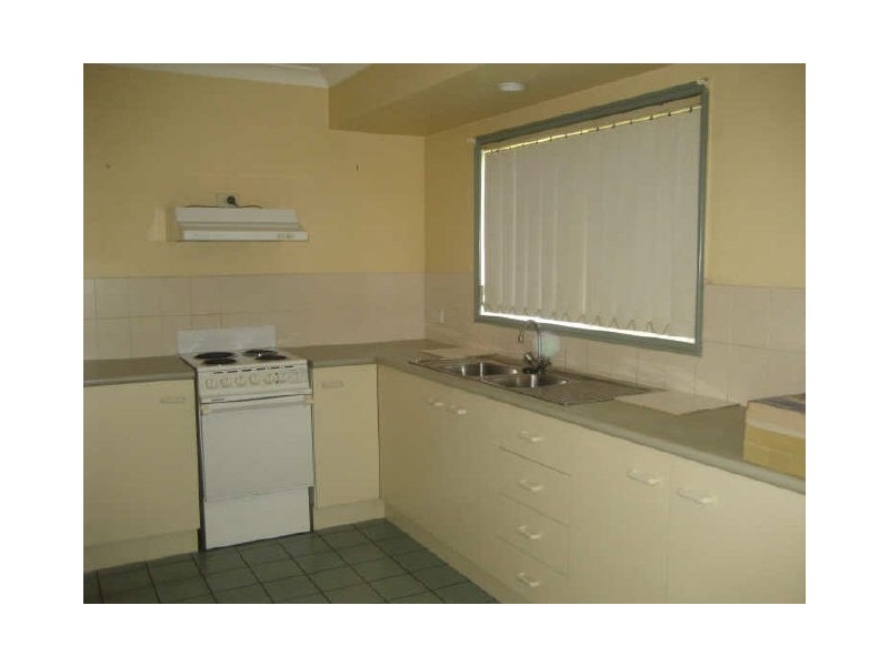 1/13 Hunter Street, Brassall QLD 4305