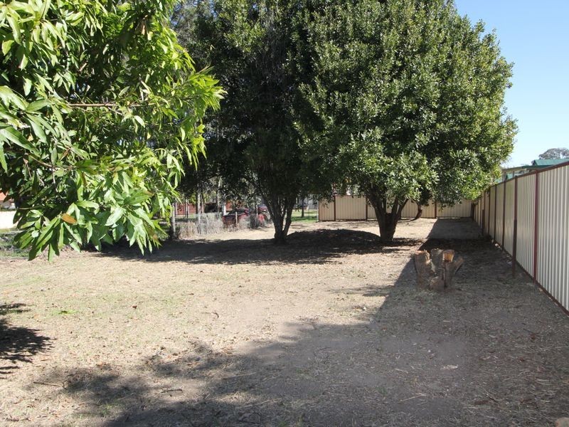 11 Vineyard Street, One Mile QLD 4305