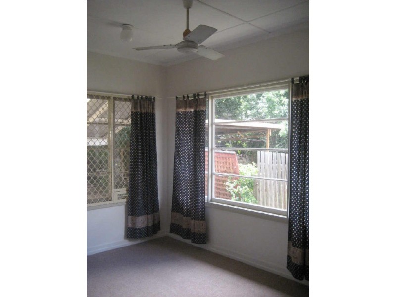 9a Park Street, Ipswich QLD 4305