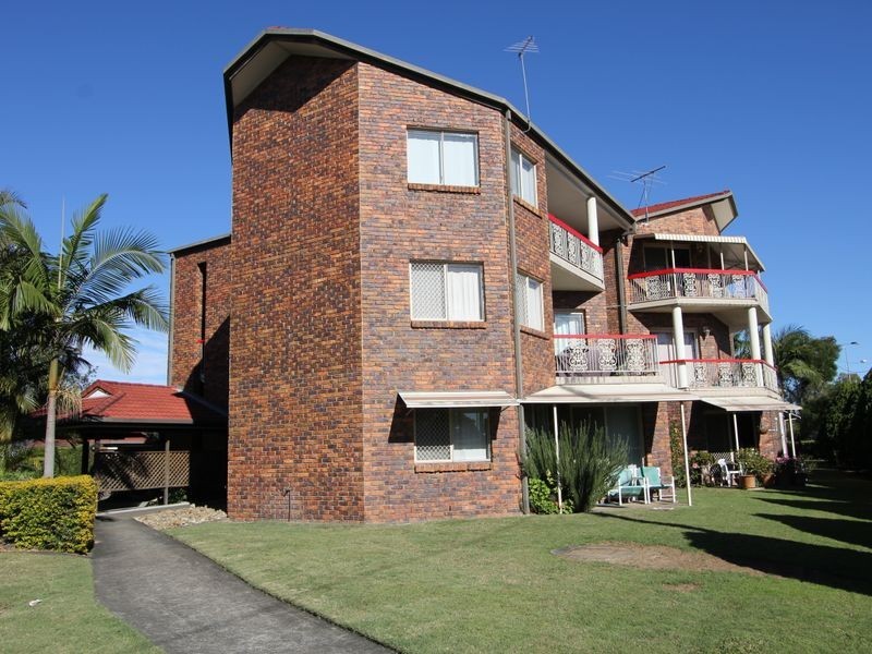 4/44 Bergin Street, Booval QLD 4304