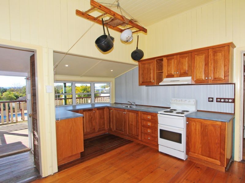30 Wattle Street, North Booval QLD 4304