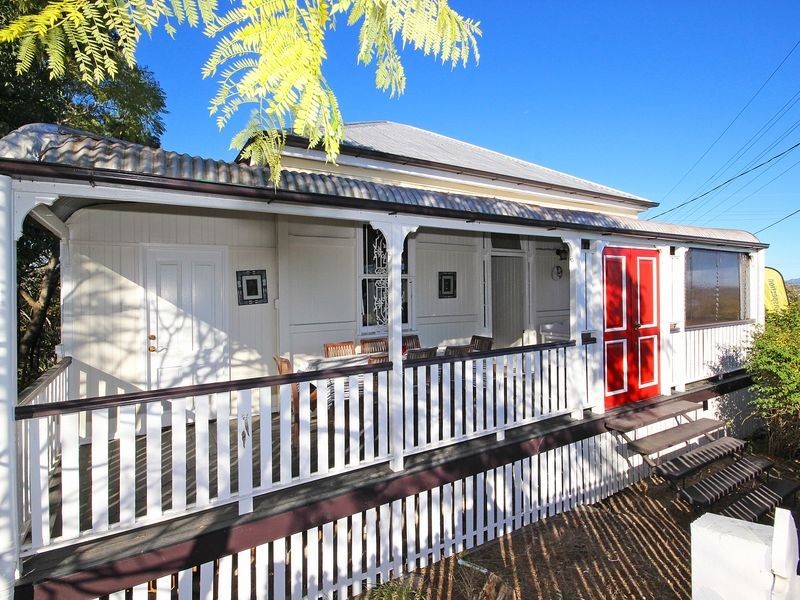 43 Pine Mountain Road, North Ipswich QLD 4305