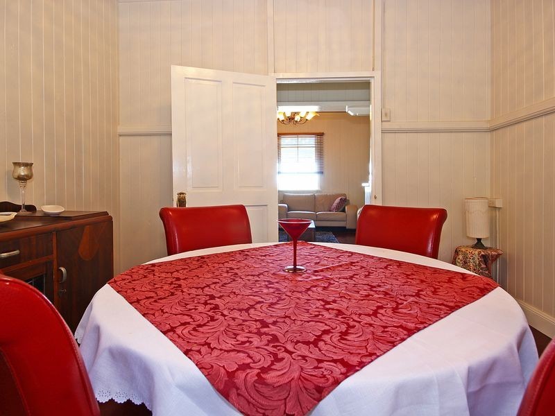 43 Pine Mountain Road, North Ipswich QLD 4305