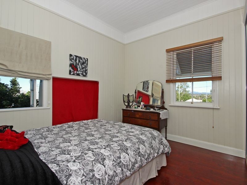 43 Pine Mountain Road, North Ipswich QLD 4305