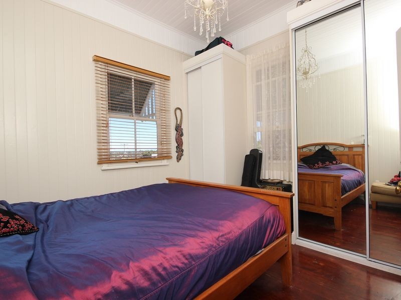 43 Pine Mountain Road, North Ipswich QLD 4305