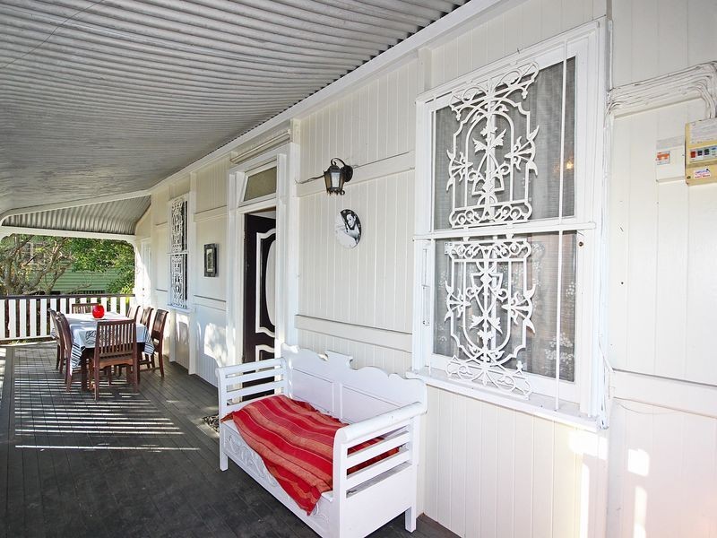 43 Pine Mountain Road, North Ipswich QLD 4305