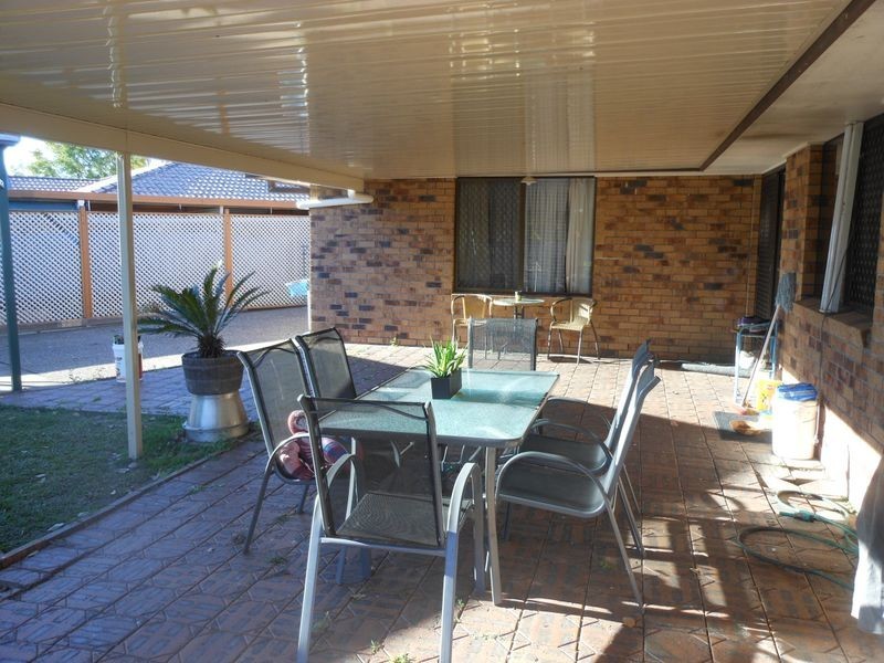 27 Burgoyne Street, Bundamba QLD 4304