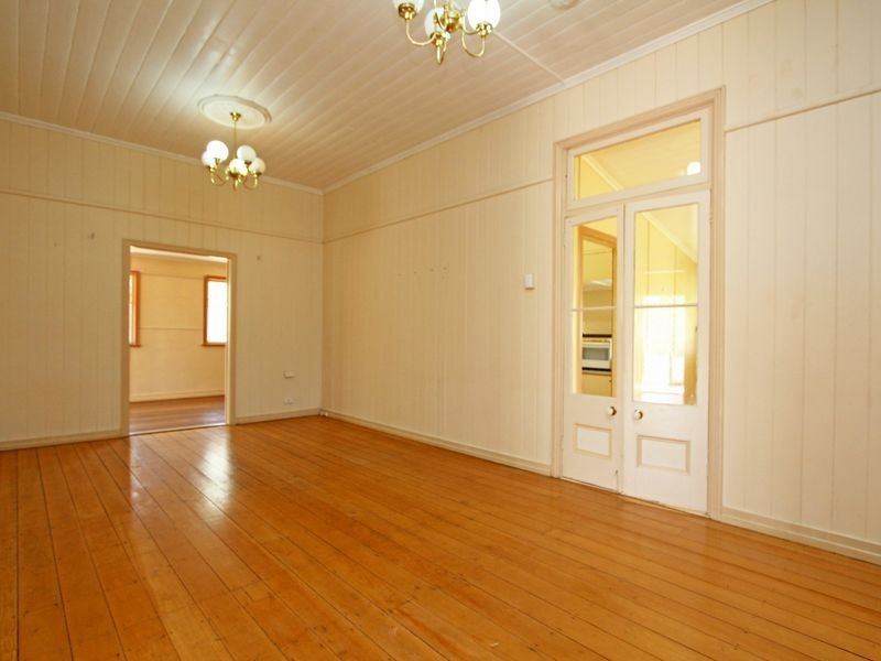 256 Blackwall Road, Chuwar QLD 4306