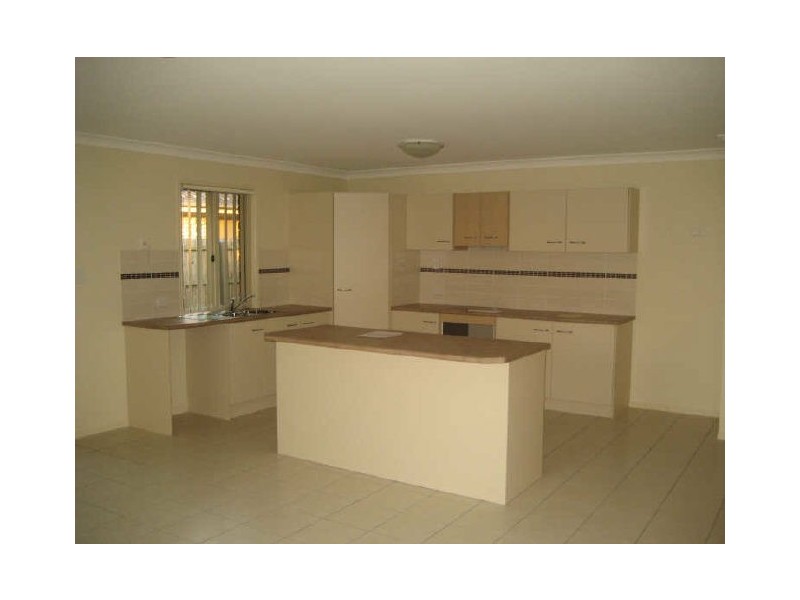 1 Sophie Court, Raceview QLD 4305