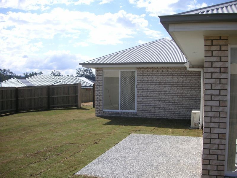 1 Jondaryan Court, Brassall QLD 4305