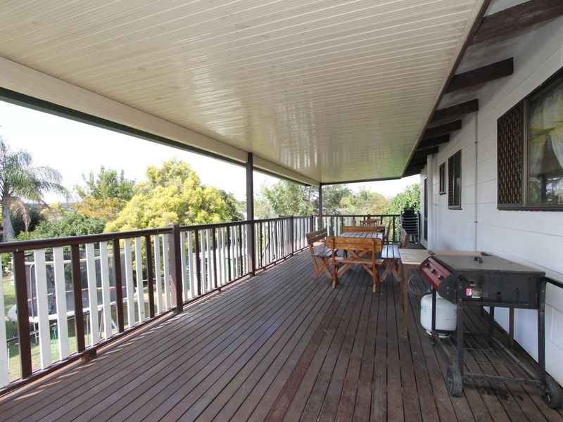 27 Blackwood Street, East Ipswich QLD 4305