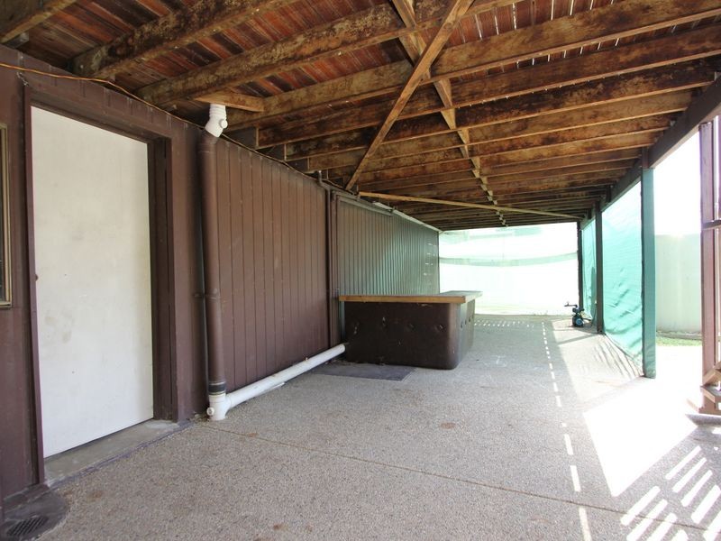 27 Blackwood Street, East Ipswich QLD 4305