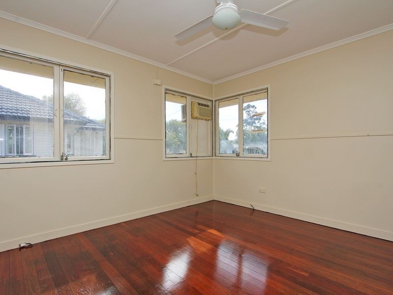 9 Baillieston Street, Leichhardt QLD 4305