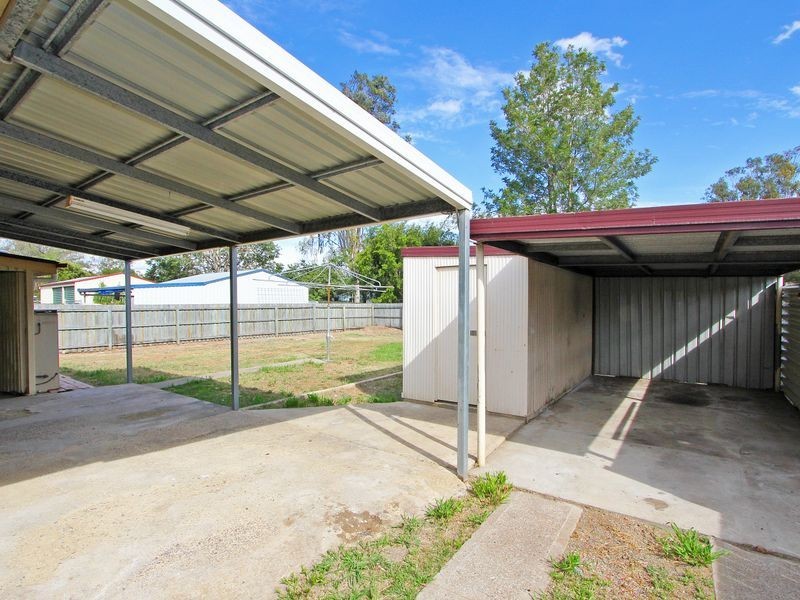 9 Baillieston Street, Leichhardt QLD 4305