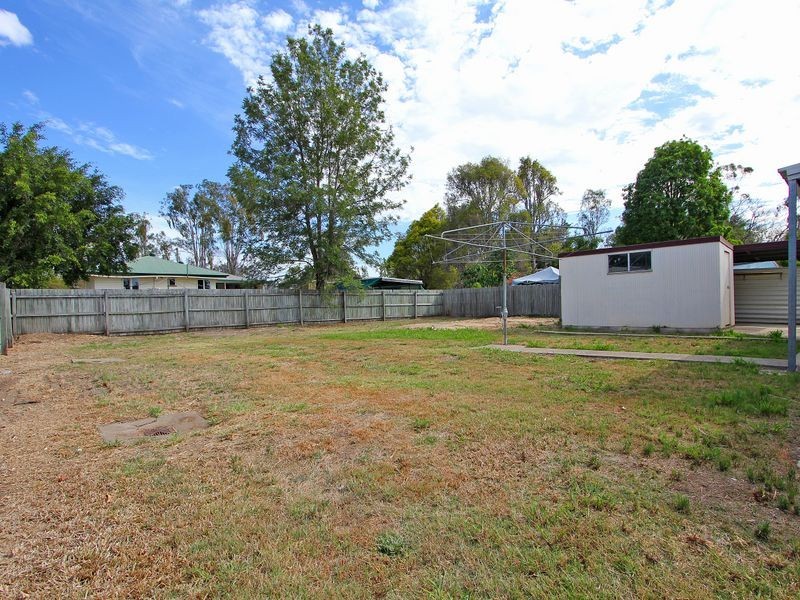 9 Baillieston Street, Leichhardt QLD 4305