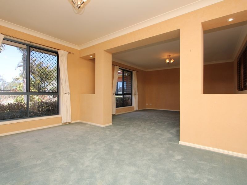 14-16 Lachlan Place, Karalee QLD 4306