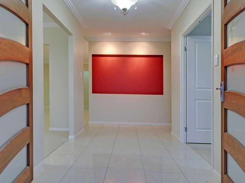 4 Homestead Place, Brassall QLD 4305