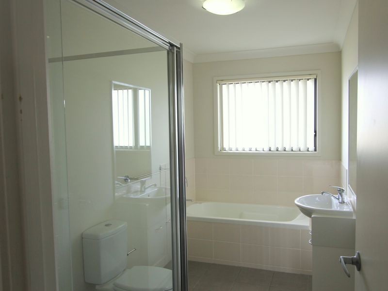 11/40 Gledson Street, North Booval QLD 4304