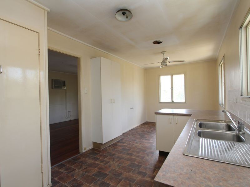 56 Kynance Street, Leichhardt QLD 4305